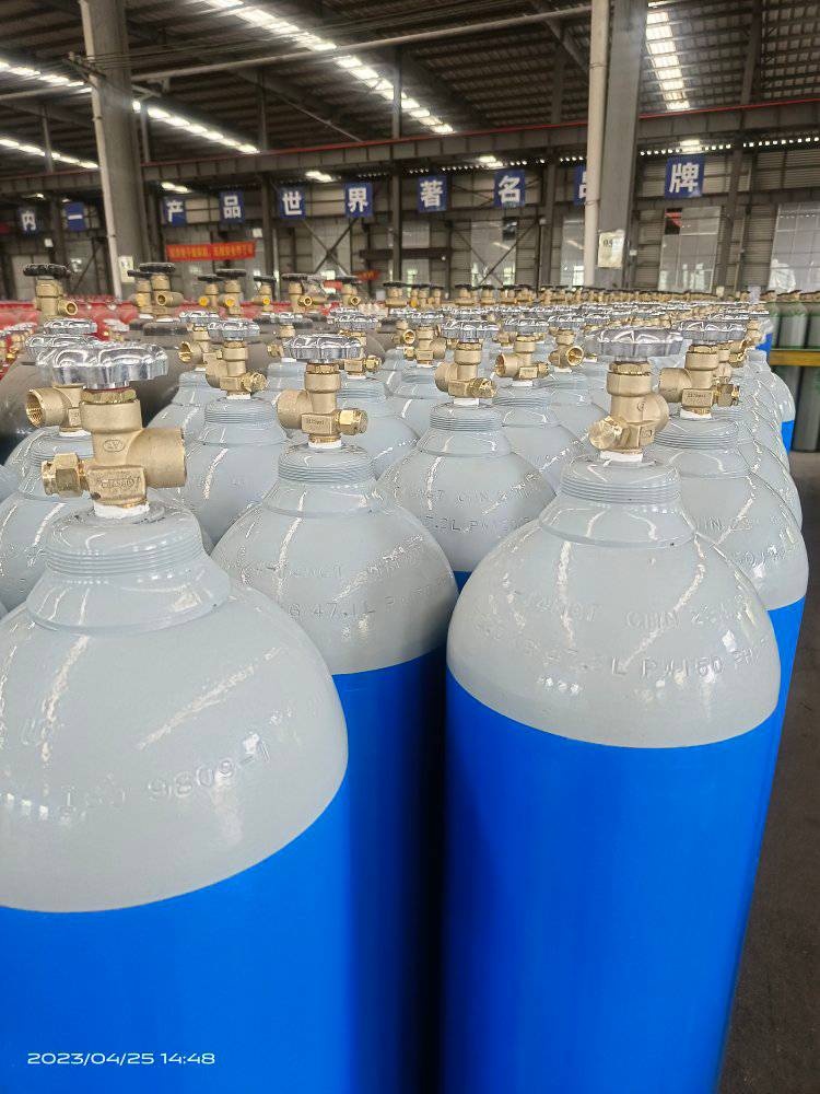 40L/ 50L ISO/ TPED Certification 40L/ 50L 200bar/ 300bar Oxygen Argon Nitrogen Helium Hydrogen Carbon Dioxide CO2 Gas Cylinders Best Price