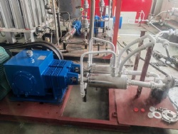 High Pressure Reciprocating LNG Pumps with Control Cabinet for CNG Filling Stations